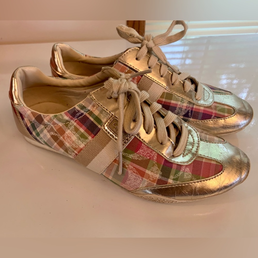 Authentic Coach Kinsley shoes. Beautiful multi color plaid. Size 9